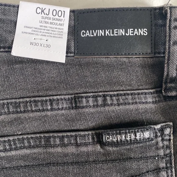 Calvin Klein Jeans - Mid Rise Super Skinny - Grey Jeans - Size 30 × 30 - Picture 1 of 6
